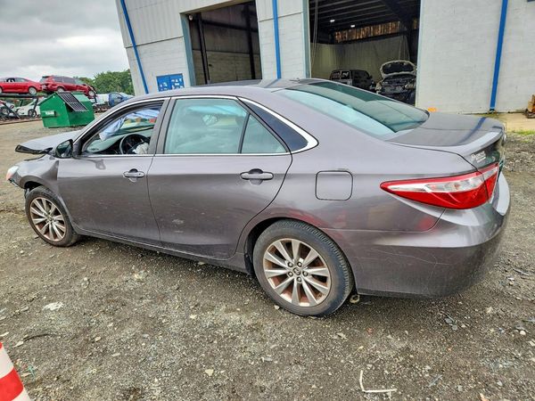 2015 TOYOTA CAMRY