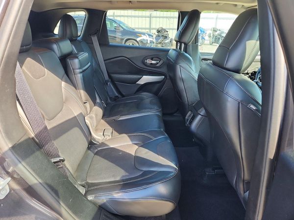 2018 JEEP CHEROKEE Latitude Plus