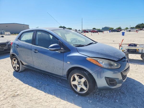 2014 MAZDA 2 Sport/GX — Passenger 3/4