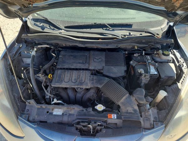 2014 MAZDA 2 Sport/GX — Engine bay