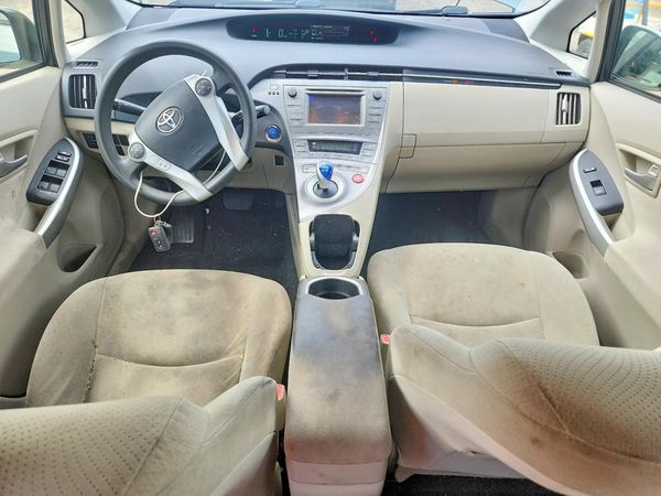 2015 TOYOTA PRIUS