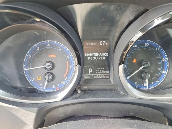 2015 TOYOTA COROLLA