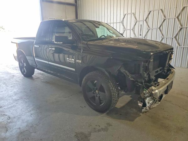 2013 RAM 1500 SLT QUAD CAB 4X2