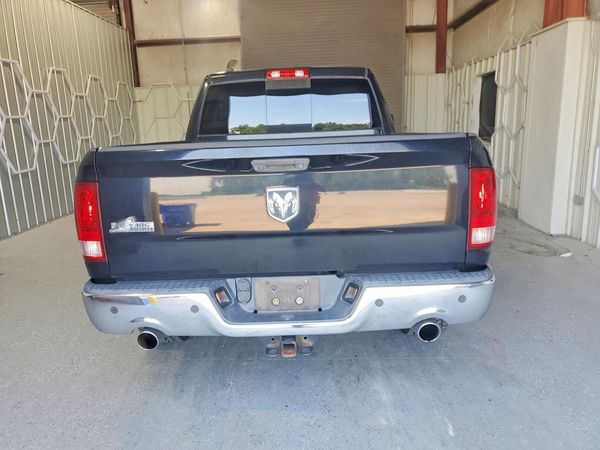 2013 RAM 1500 SLT QUAD CAB 4X2