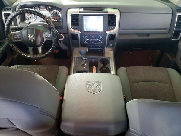 2013 RAM 1500 SLT QUAD CAB 4X2