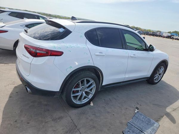2018 ALFA ROMEO STELVIO