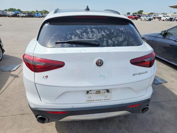 2018 ALFA ROMEO STELVIO