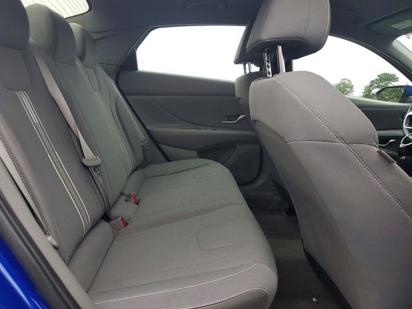 2021 HYUNDAI ELANTRA Blue