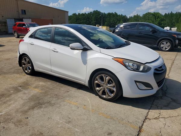 2015 HYUNDAI ELANTRA GLS(Middle grade)