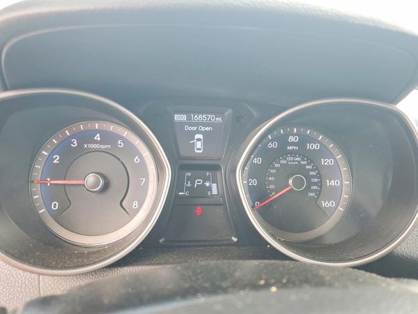 2015 HYUNDAI ELANTRA GLS(Middle grade)