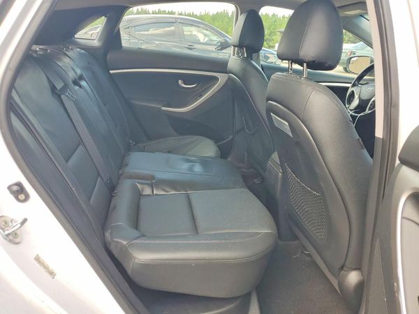 2015 HYUNDAI ELANTRA GLS(Middle grade)