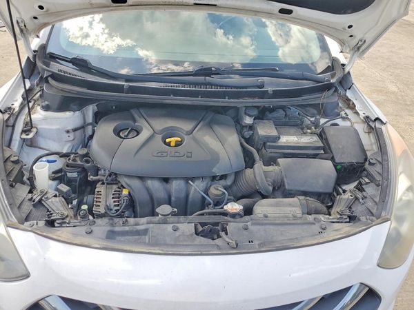 2015 HYUNDAI ELANTRA GLS(Middle grade)