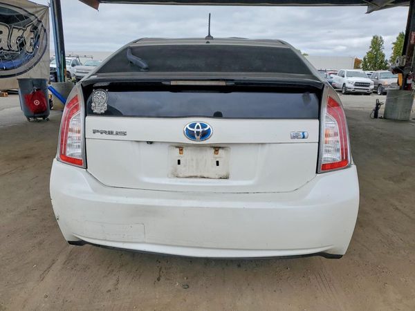 2015 TOYOTA PRIUS
