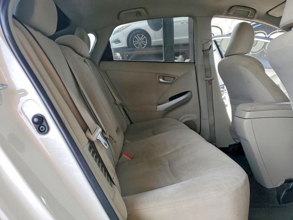 2015 TOYOTA PRIUS