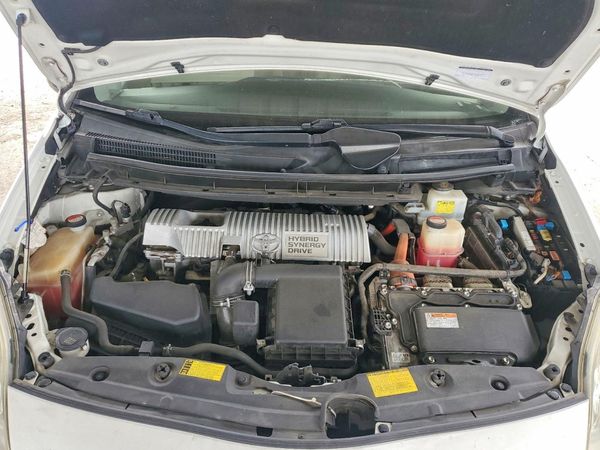 2015 TOYOTA PRIUS