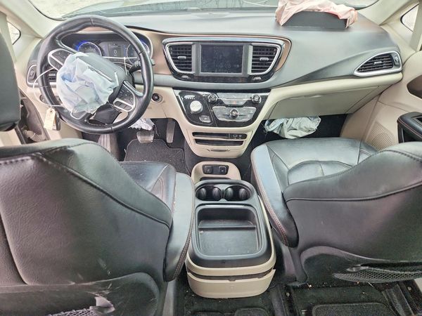 2019 CHRYSLER PACIFICA Touring L