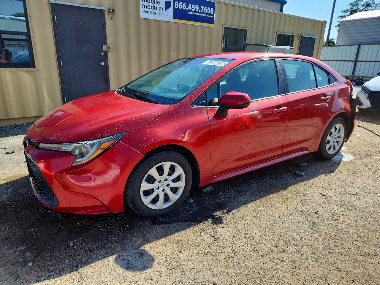 2021 TOYOTA COROLLA LE — Front 3/4