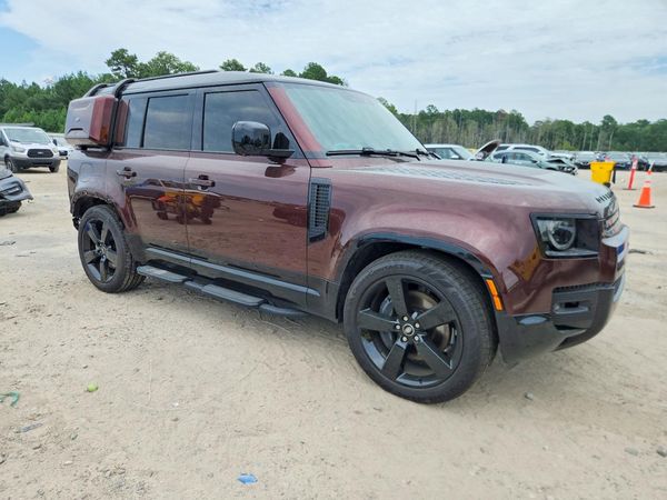 2025 LAND ROVER DEFENDER 110 Sedona Red