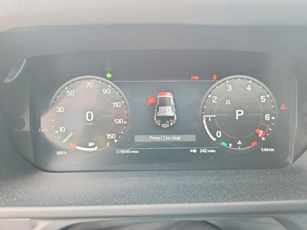 2025 LAND ROVER DEFENDER 110 Sedona Red