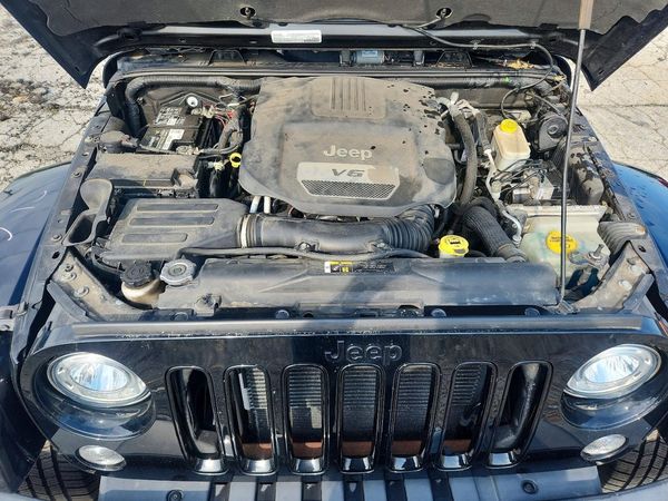 2017 JEEP WRANGLER UNLIMITED SAHARA 4X4