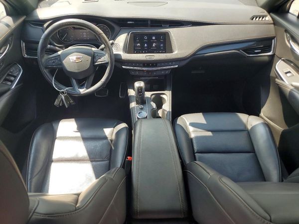 2019 CADILLAC XT4 Sport