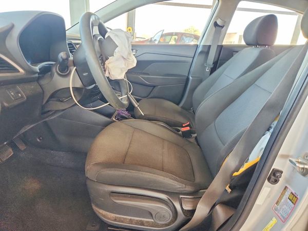 2018 HYUNDAI ACCENT SE and SEL