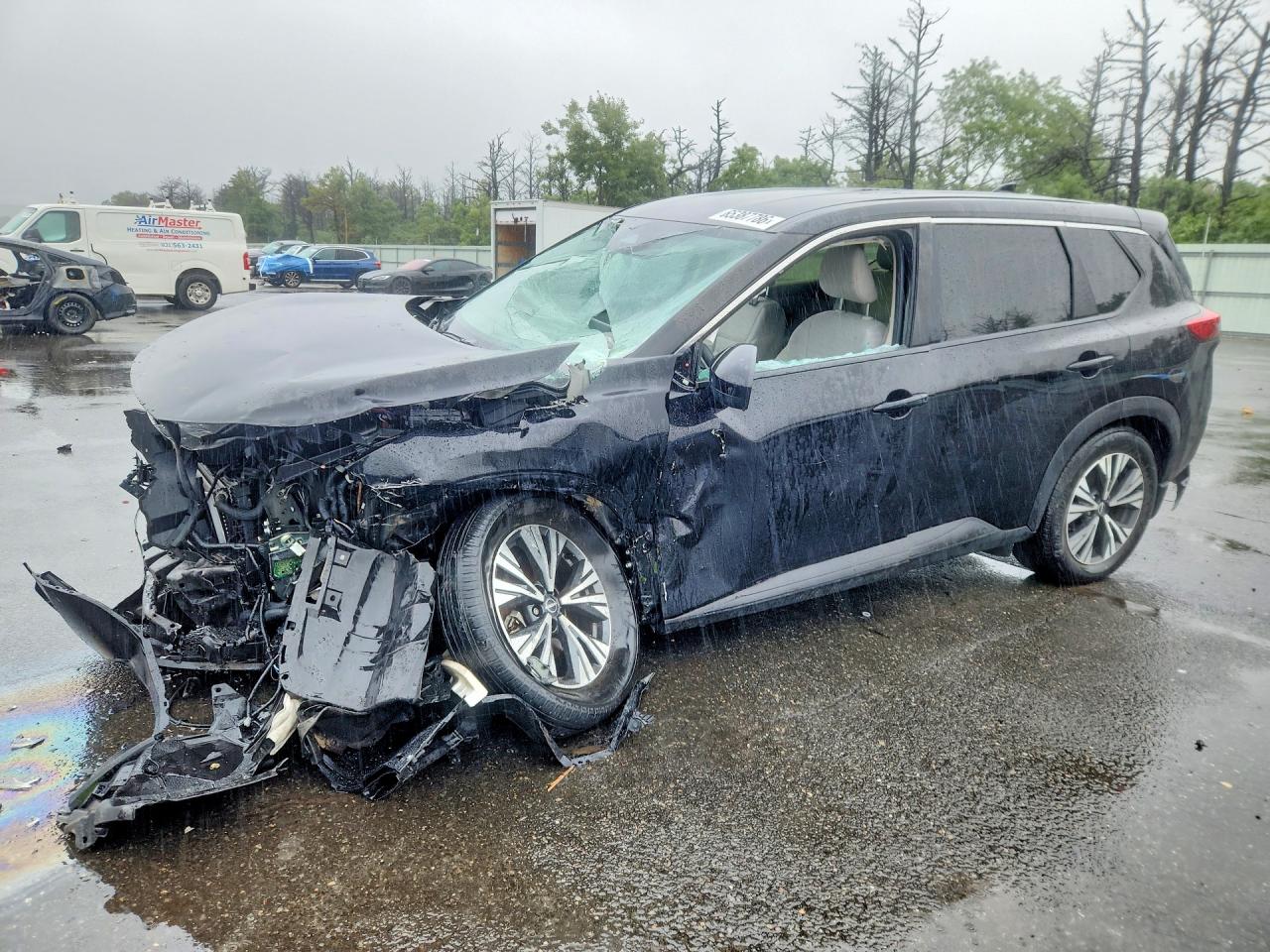 2023 NISSAN ROGUE SV — Front 3/4