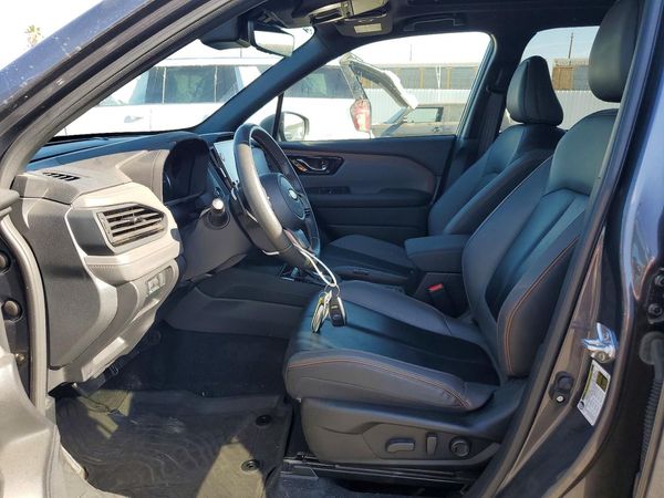2025 SUBARU FORESTER Sport Base