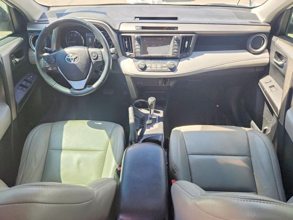2016 TOYOTA RAV4 XLE (M Grade)