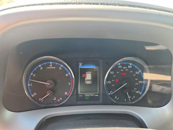2016 TOYOTA RAV4 XLE (M Grade)