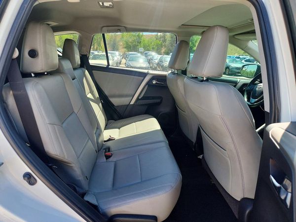 2016 TOYOTA RAV4 XLE (M Grade)
