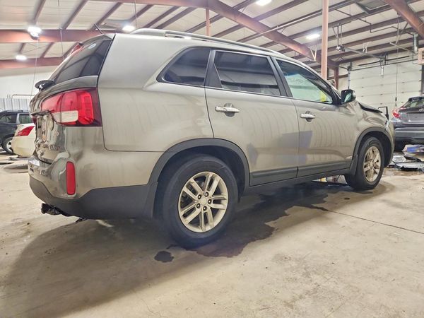 2014 KIA SORENTO Base/ LX