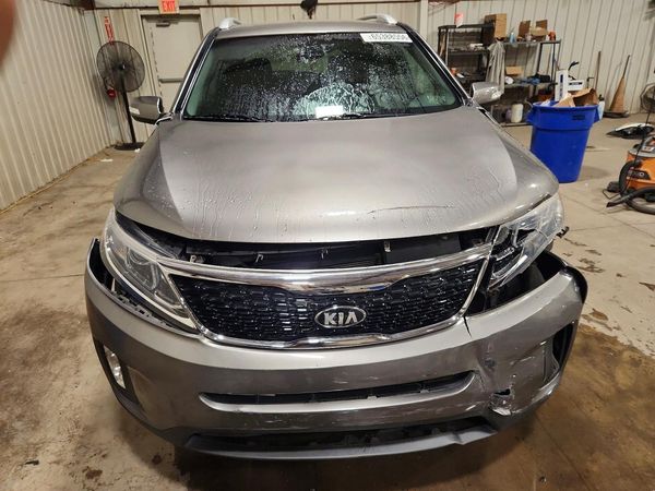 2014 KIA SORENTO Base/ LX