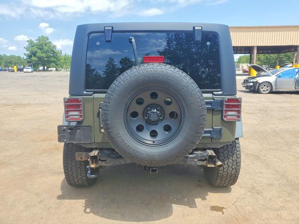 2015 JEEP WRANGLER UNLIMITED SPORT 4X4