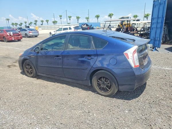 2015 TOYOTA PRIUS