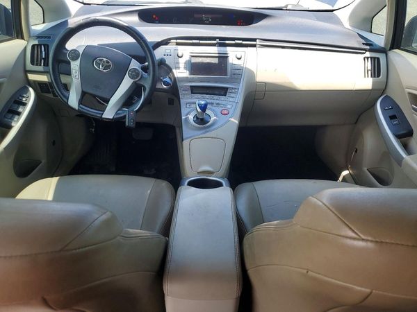 2015 TOYOTA PRIUS