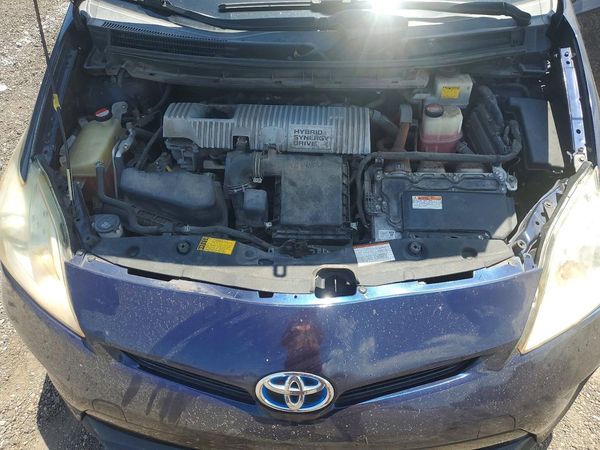 2015 TOYOTA PRIUS