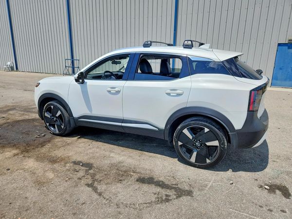 2025 NISSAN KICKS