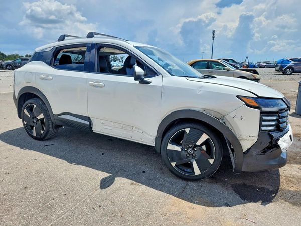 2025 NISSAN KICKS