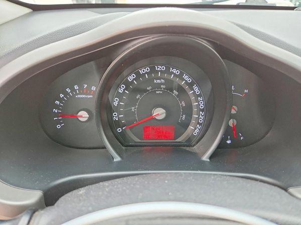 2014 KIA SPORTAGE LX