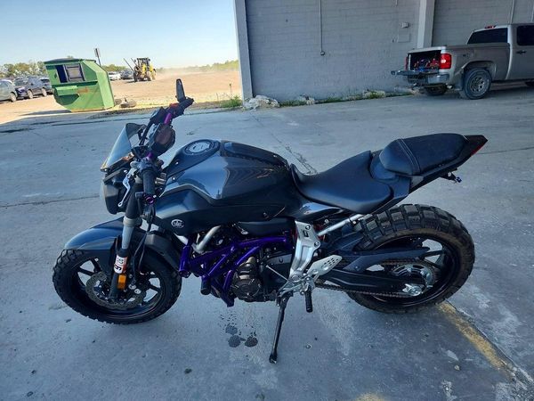 2015 YAMAHA FZ07
