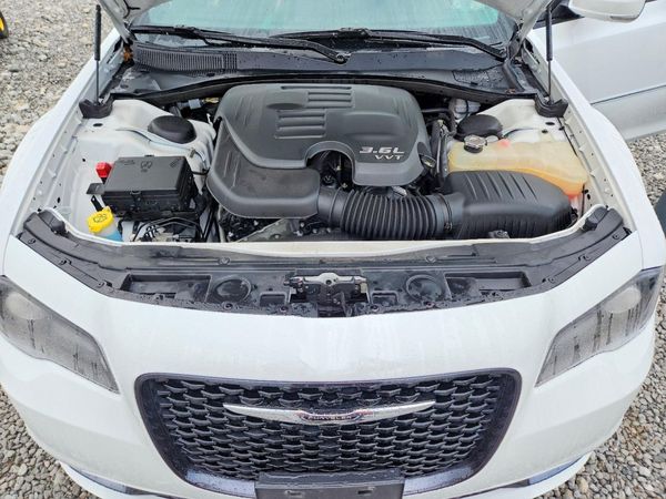 2015 CHRYSLER 300 300S