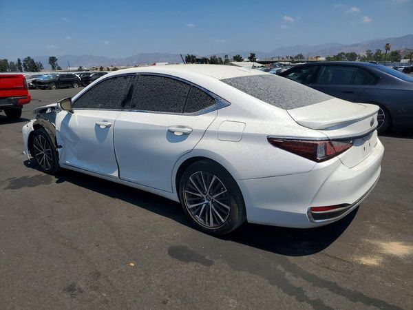 2025 LEXUS ES 300H