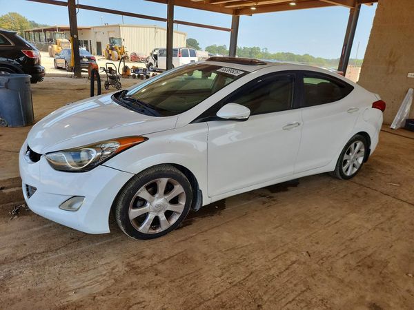 2013 HYUNDAI ELANTRA