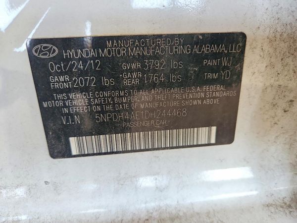 2013 HYUNDAI ELANTRA