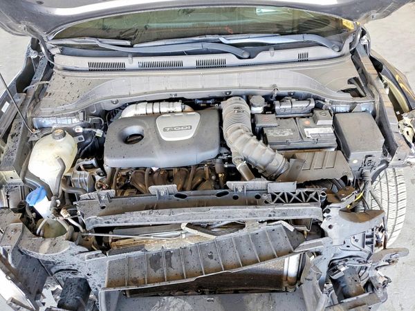 2019 HYUNDAI KONA Ultimate — Engine bay