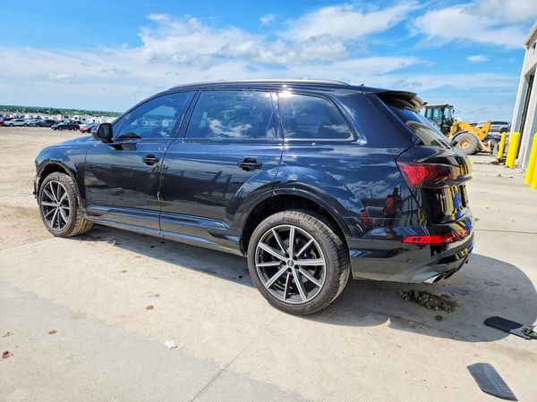 2021 AUDI SQ7