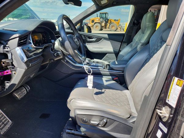 2021 AUDI SQ7