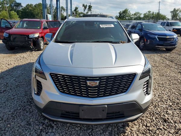 2020 CADILLAC XT4 Premium Luxury