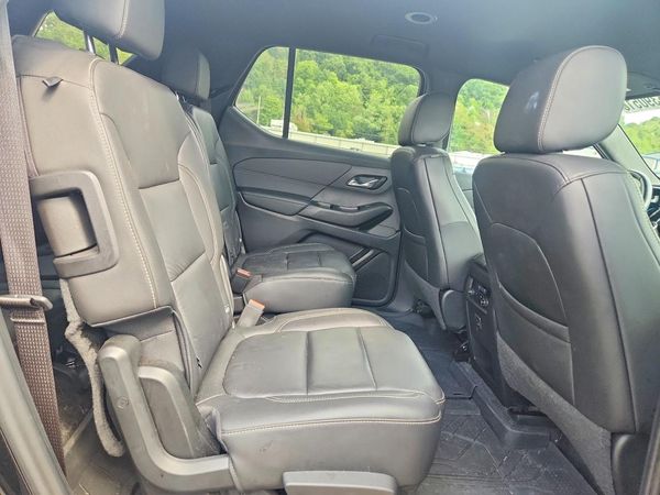2023 CHEVROLET TRAVERSE LT